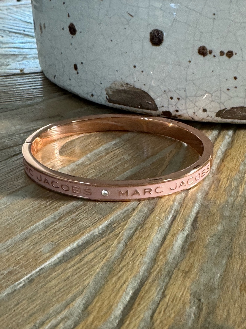 Marc Jacobs Rose Gold Pink Enamel Logo Bangle with Crystal Accent Bracelet New! - Picture 3 of 5
